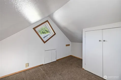 105 S 7th Street Mount Vernon WA 98274