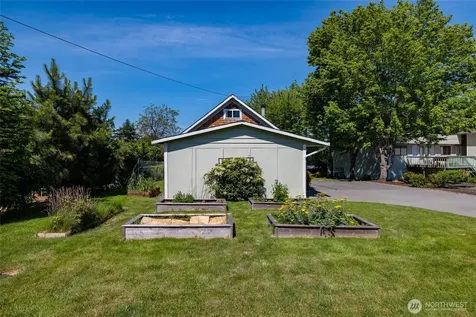 105 S 7th Street Mount Vernon WA 98274