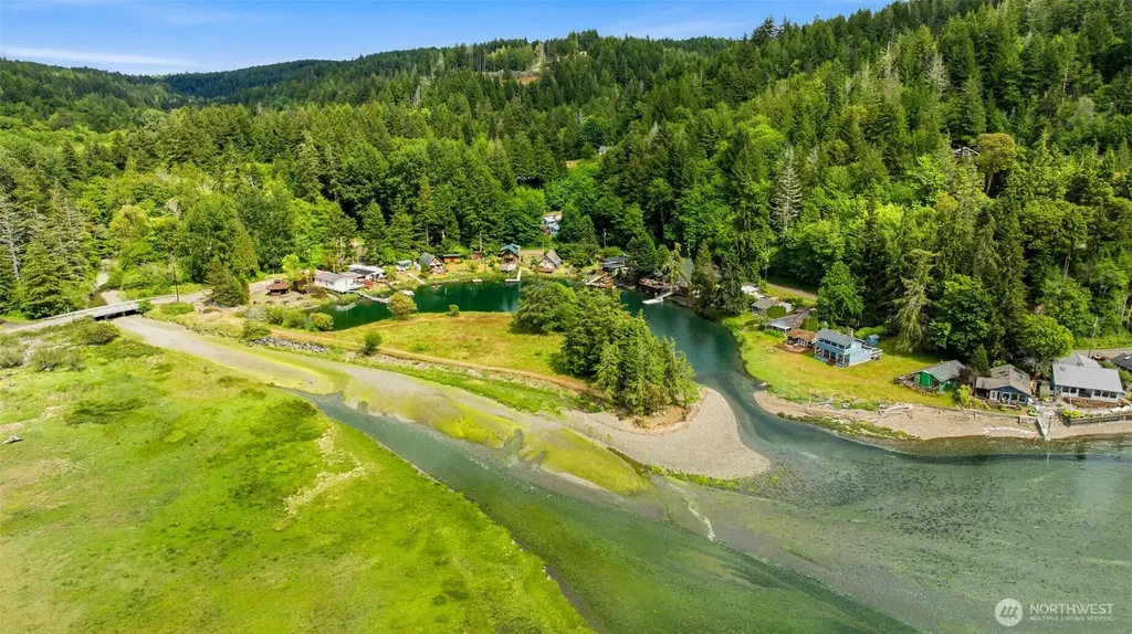 241 NE Rendsland Creek Road Tahuya WA 98588