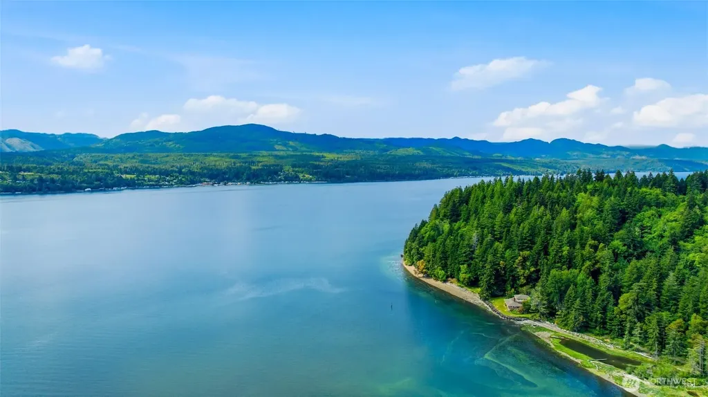 241 NE Rendsland Creek Road Tahuya WA 98588