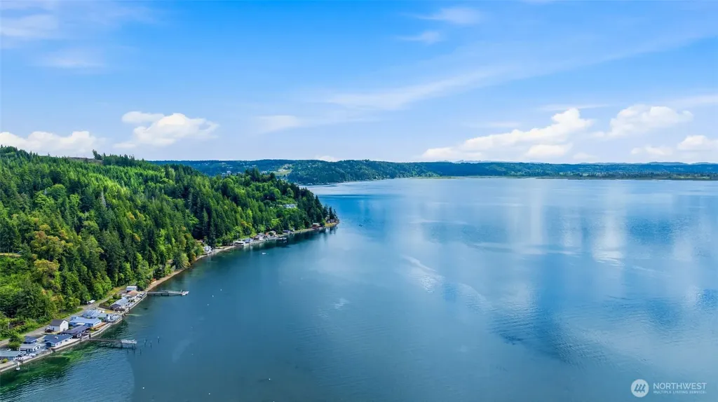 241 NE Rendsland Creek Road Tahuya WA 98588