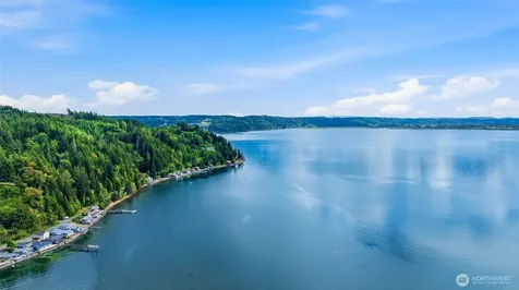 241 NE Rendsland Creek Road Tahuya WA 98588