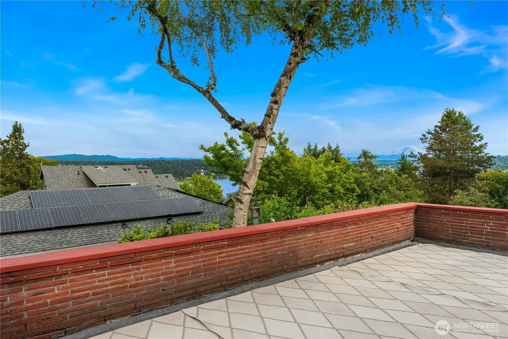 5235 S Graham Street Seattle WA 98118