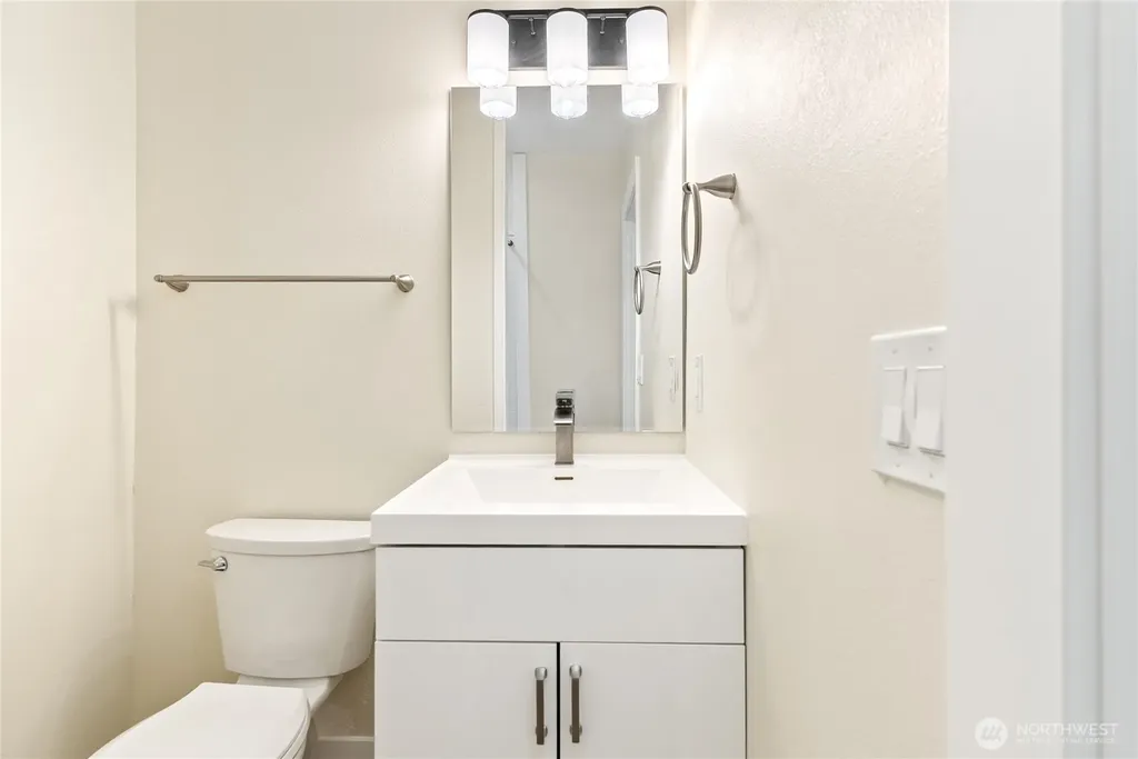 151 W Sprague Avenue Westport WA 98595