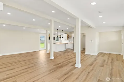 151 W Sprague Avenue Westport WA 98595