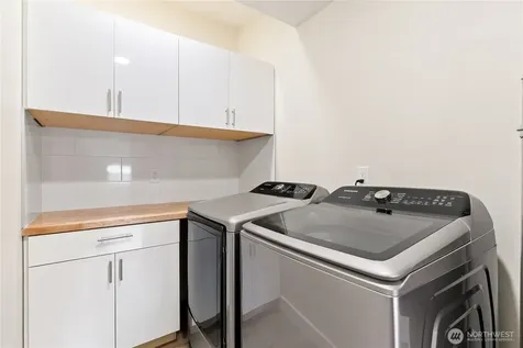 151 W Sprague Avenue Westport WA 98595