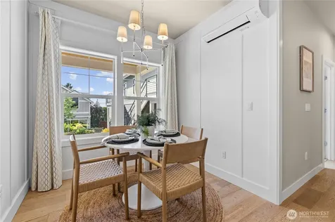 22729 SE 14th Court Sammamish WA 98075