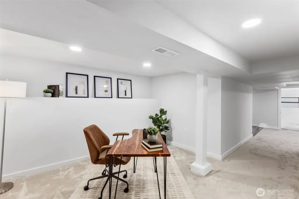 5216 40th Avenue SW Seattle WA 98136