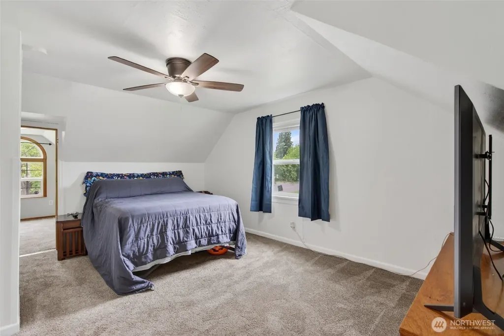 1528 7th Avenue Longview WA 98632