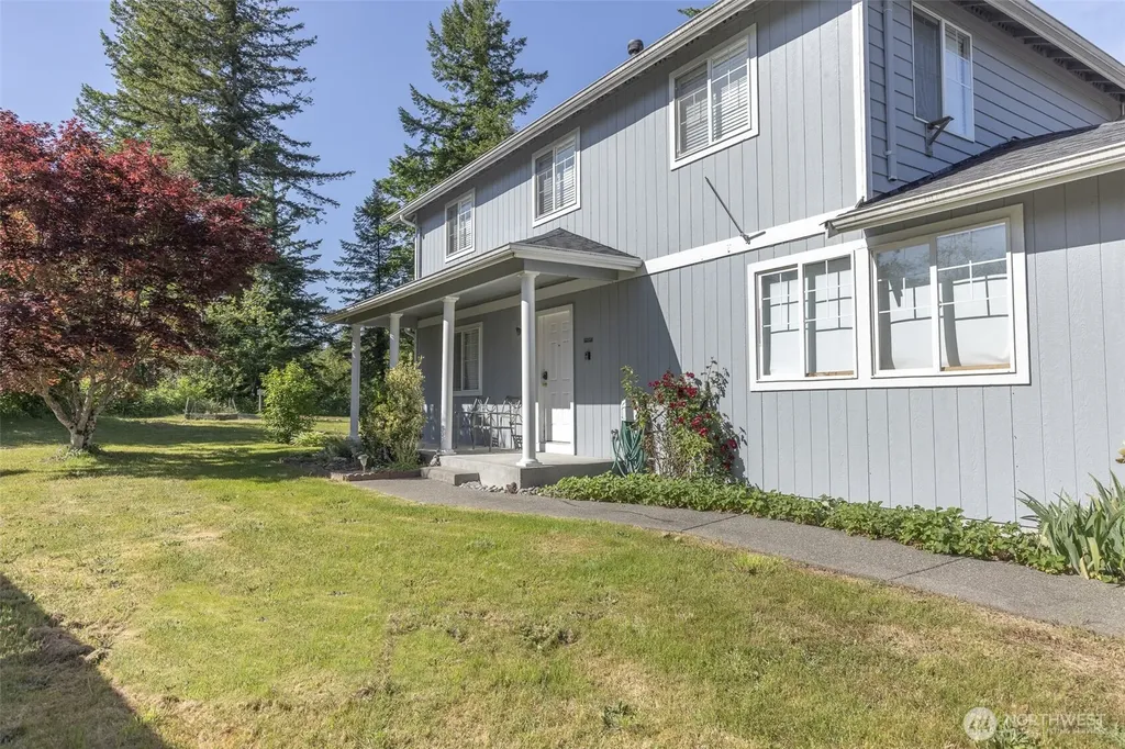329 Shelby Street Gold Bar WA 98251