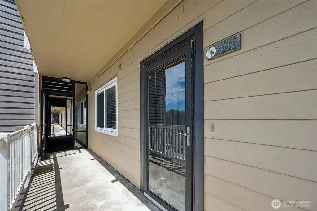 262 Oyhut Bay Boulevard SW Ocean Shores WA 98569