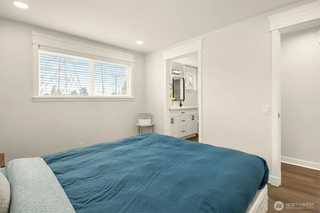 5306 26th Avenue S Seattle WA 98118