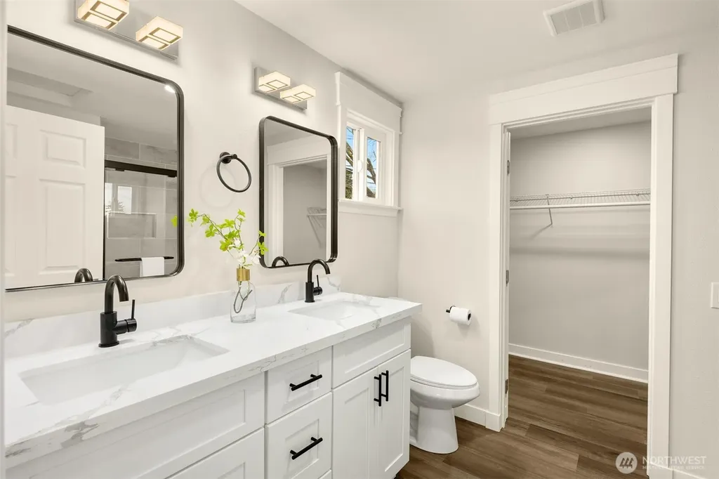 5306 26th Avenue S Seattle WA 98118