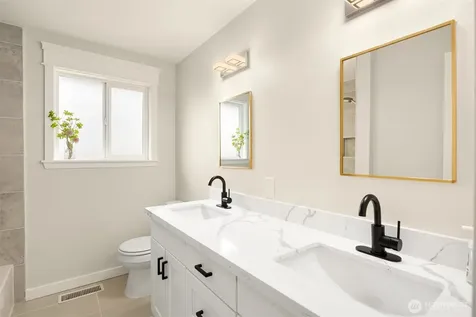 5306 26th Avenue S Seattle WA 98118