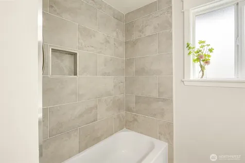 5306 26th Avenue S Seattle WA 98118