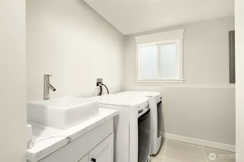 5306 26th Avenue S Seattle WA 98118