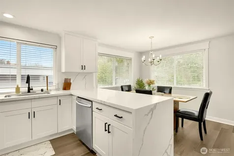 5306 26th Avenue S Seattle WA 98118