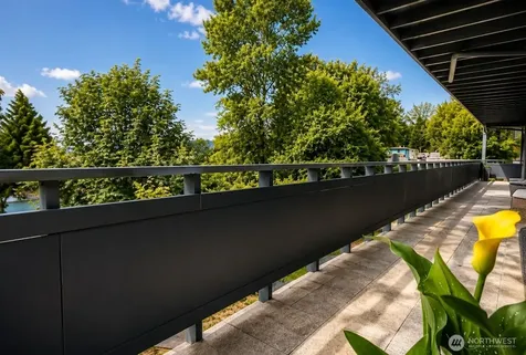 10417 Aqua Way S Seattle WA 98168