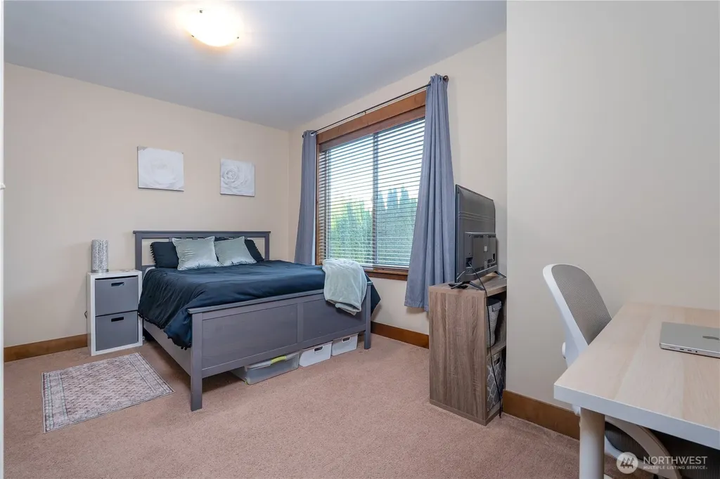 4220 121st Drive NE Lake Stevens WA 98258