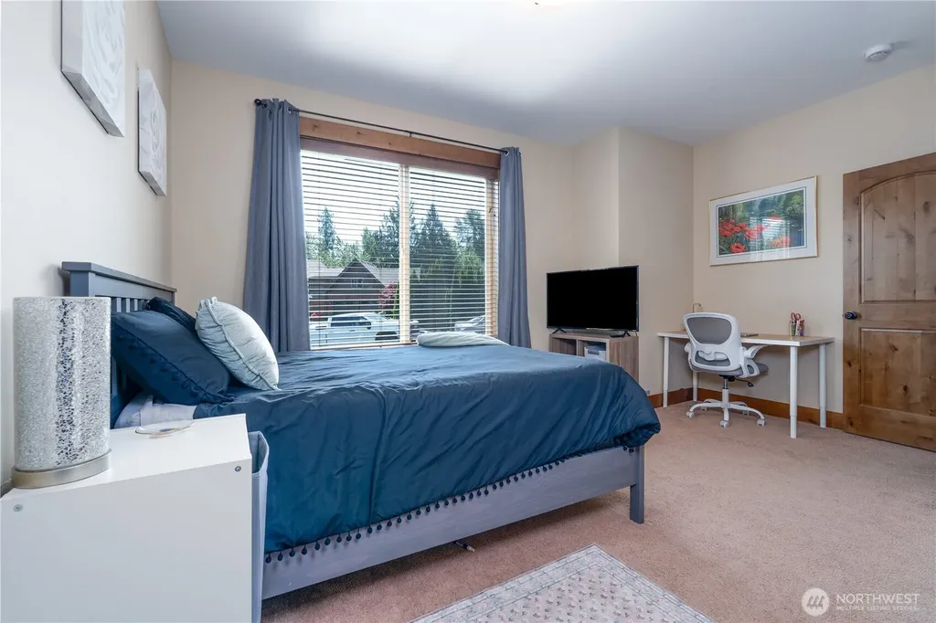 4220 121st Drive NE Lake Stevens WA 98258