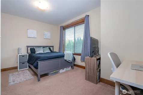 4220 121st Drive NE Lake Stevens WA 98258