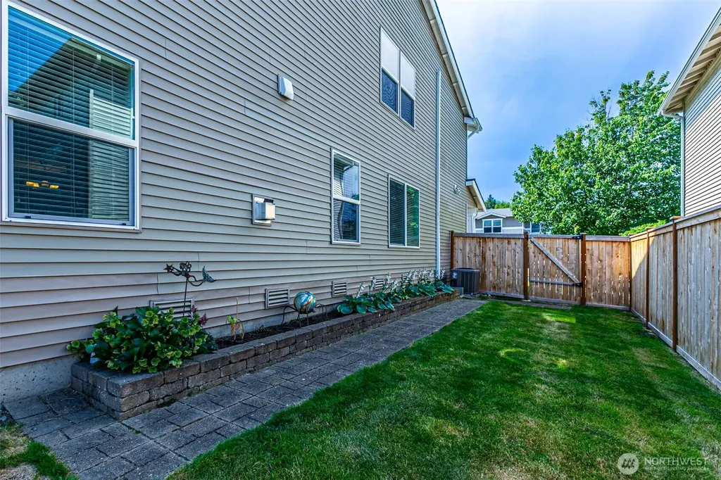 21122 Nordby Drive NW Poulsbo WA 98370