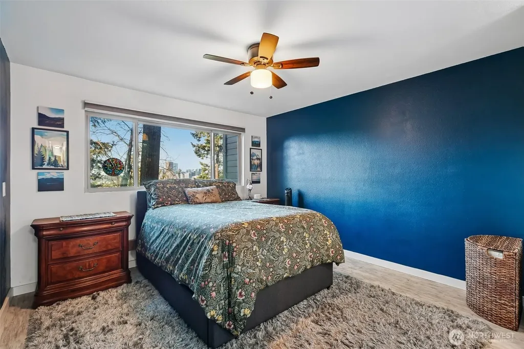 12543 NE 23rd Place Bellevue WA 98005