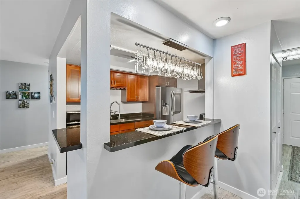 12543 NE 23rd Place Bellevue WA 98005