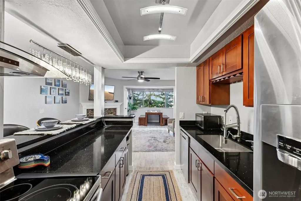 12543 NE 23rd Place Bellevue WA 98005