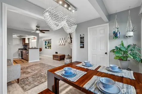 12543 NE 23rd Place Bellevue WA 98005