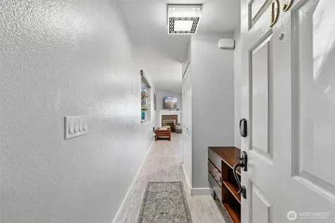 12543 NE 23rd Place Bellevue WA 98005