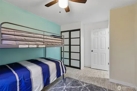 12543 NE 23rd Place Bellevue WA 98005