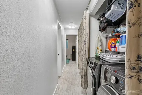 12543 NE 23rd Place Bellevue WA 98005