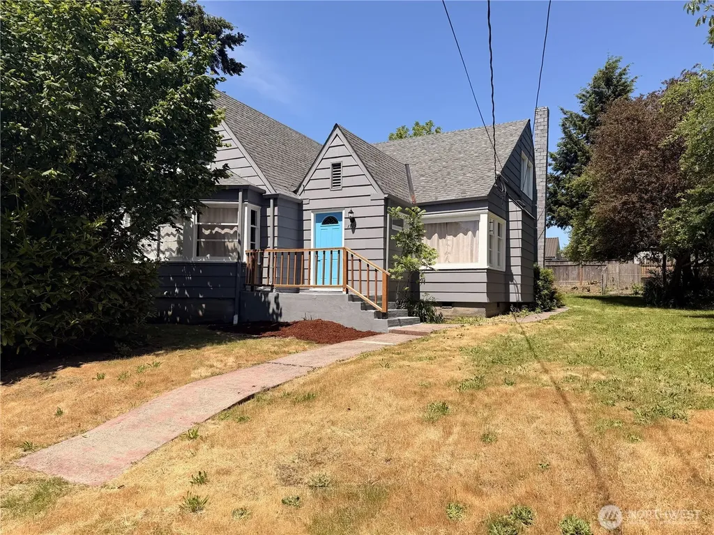 1715 S 40th Street Tacoma WA 98418