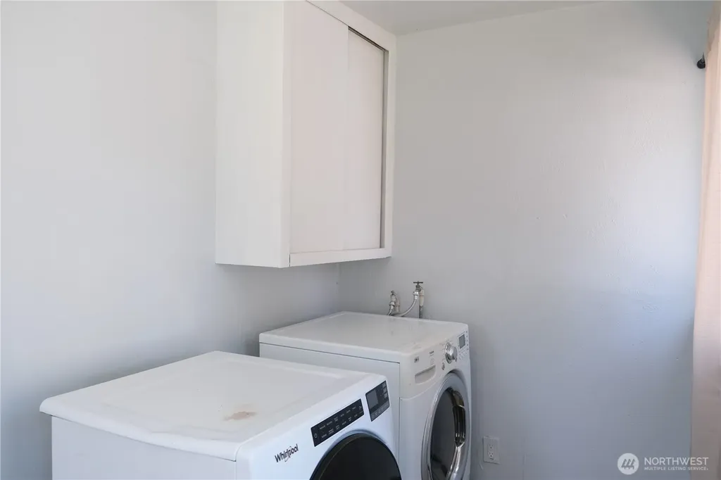 1715 S 40th Street Tacoma WA 98418