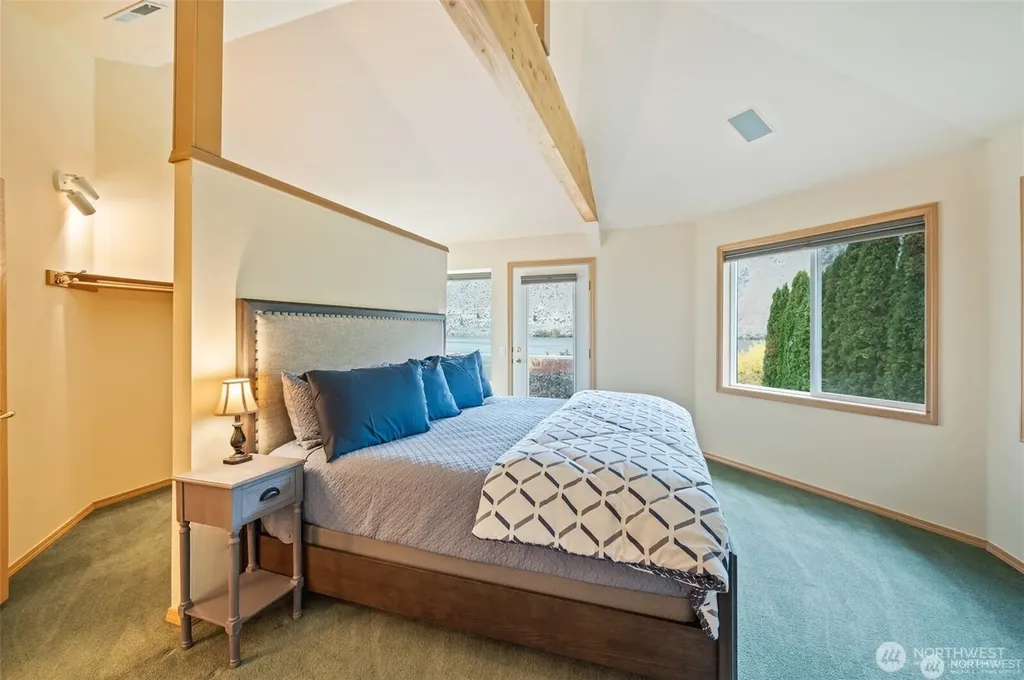 345 Lakefront Drive Orondo WA 98843