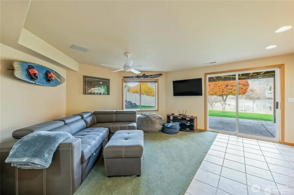 345 Lakefront Drive Orondo WA 98843