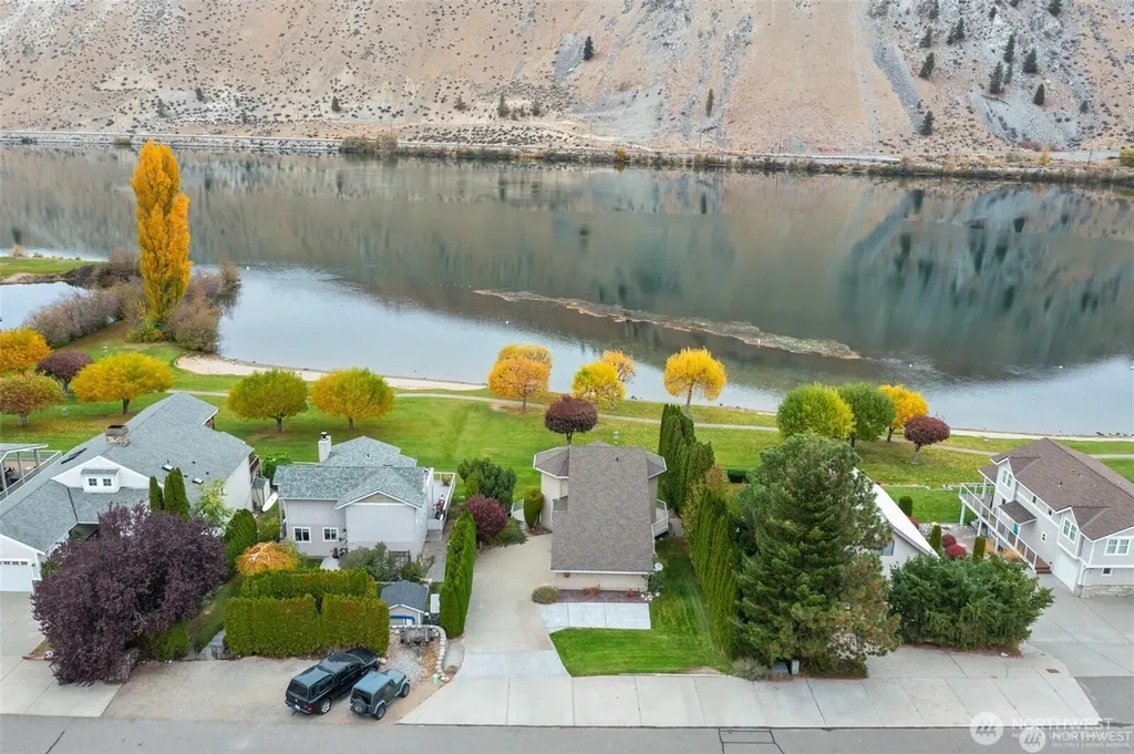 345 Lakefront Drive Orondo WA 98843