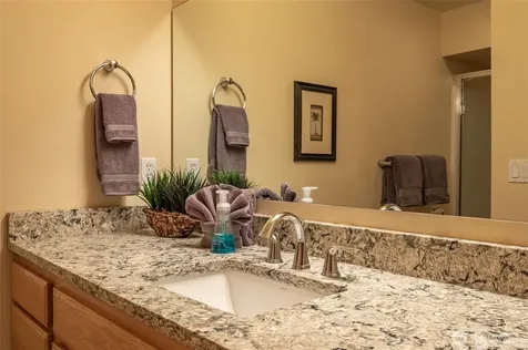 345 Lakefront Drive Orondo WA 98843
