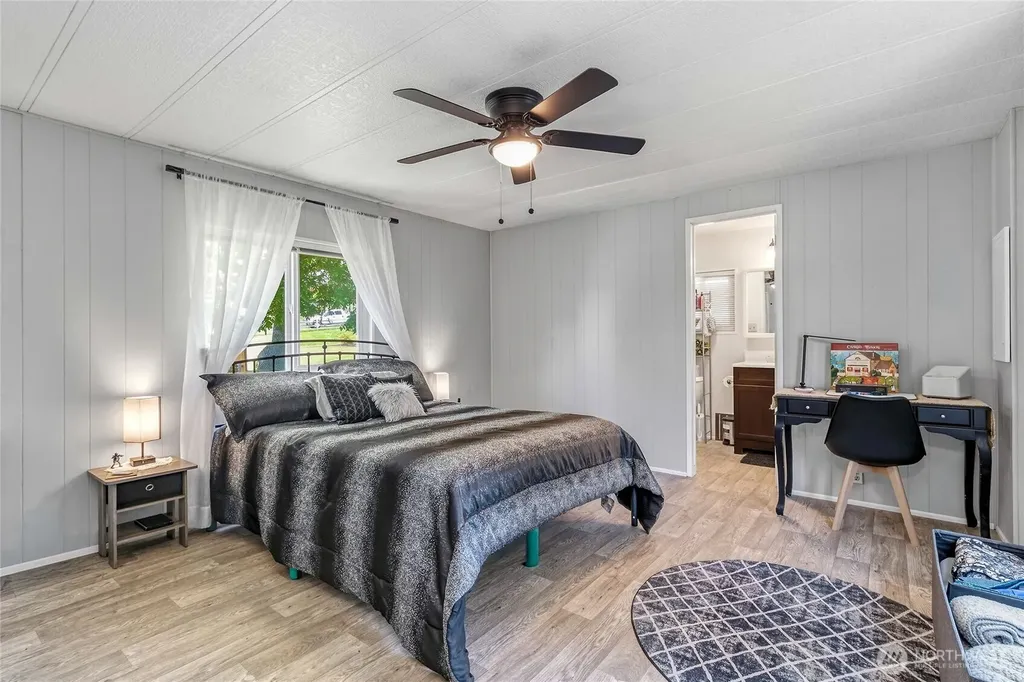921 SE Scenic View Drive College Place WA 99324