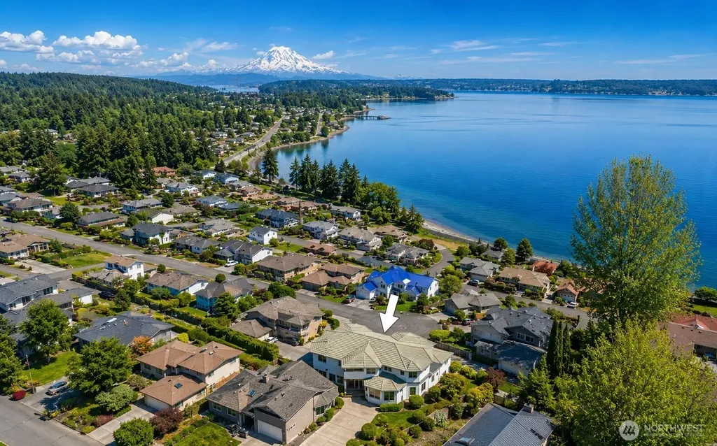 41 Leschi Drive Steilacoom WA 98388