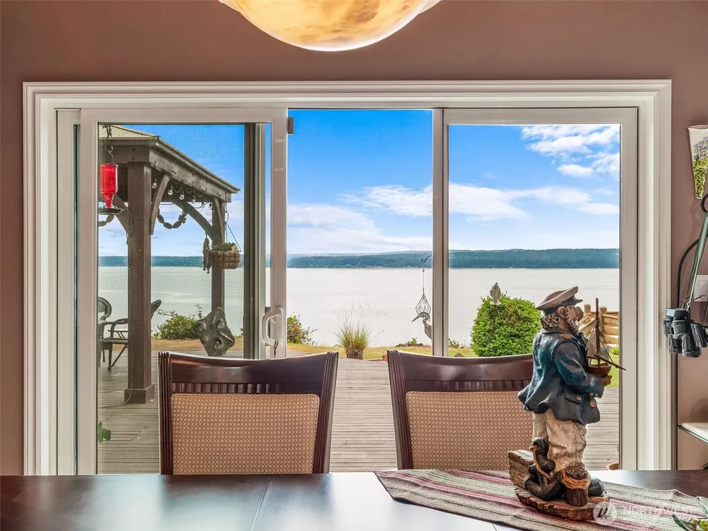 112 Wildwood Shores Brinnon WA 98320