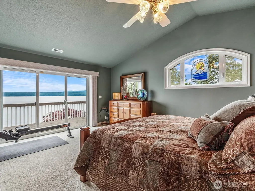 112 Wildwood Shores Brinnon WA 98320
