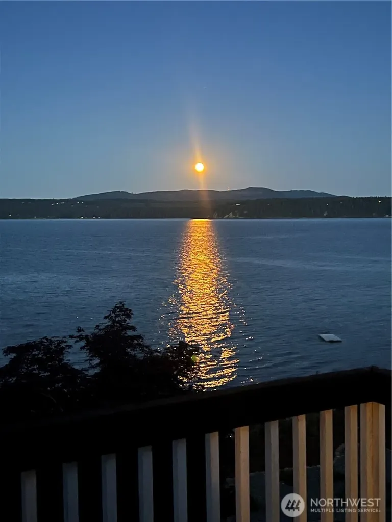 112 Wildwood Shores Brinnon WA 98320