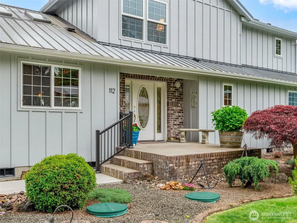 112 Wildwood Shores Brinnon WA 98320