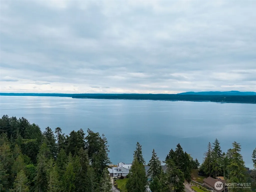 112 Wildwood Shores Brinnon WA 98320