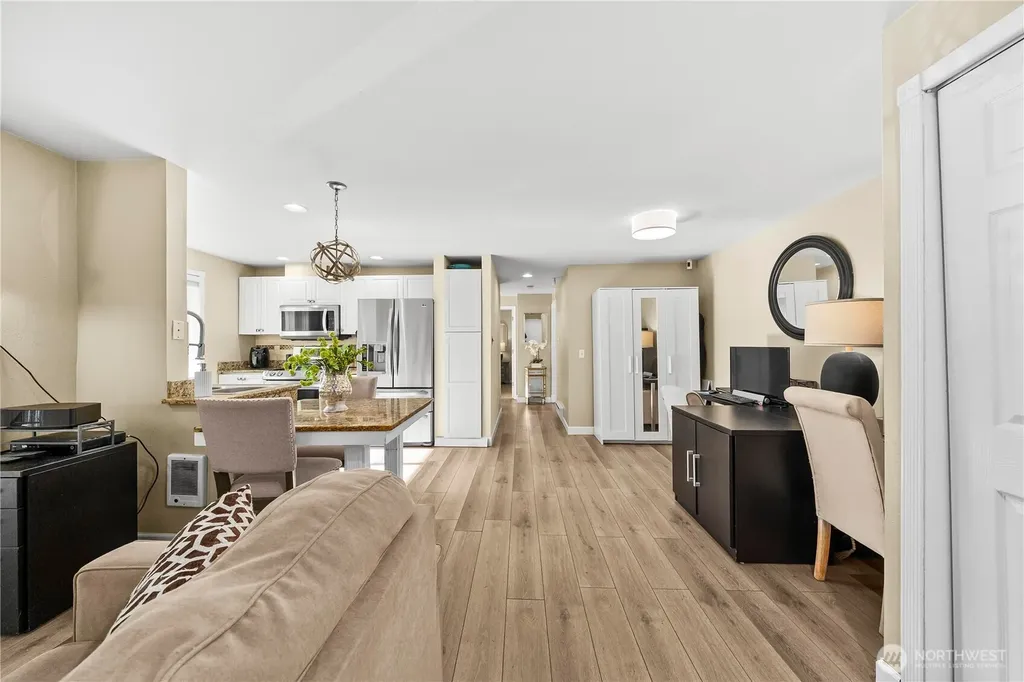 6825 Cougar Mountain Way Bellevue WA 98006