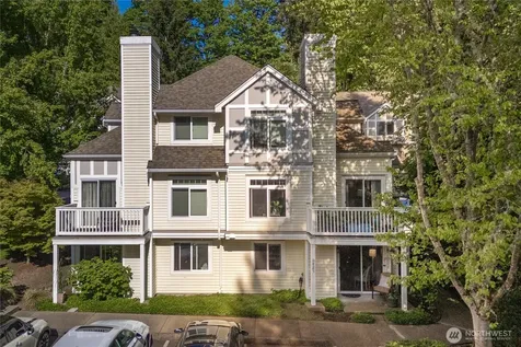6825 Cougar Mountain Way Bellevue WA 98006