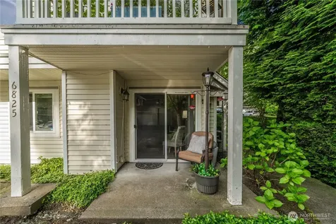 6825 Cougar Mountain Way Bellevue WA 98006