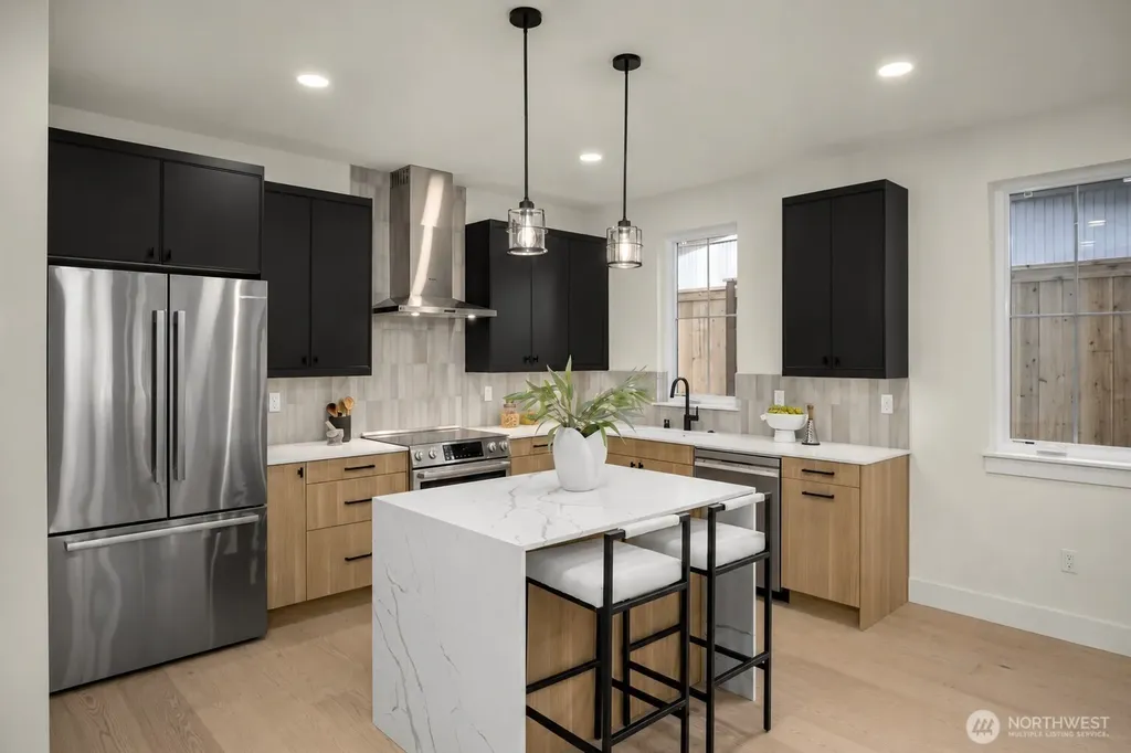 13806 84th Lane NE Kirkland WA 98034